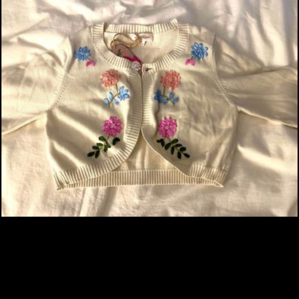 NEW WITH TAGS Mimi & Maggie sweater